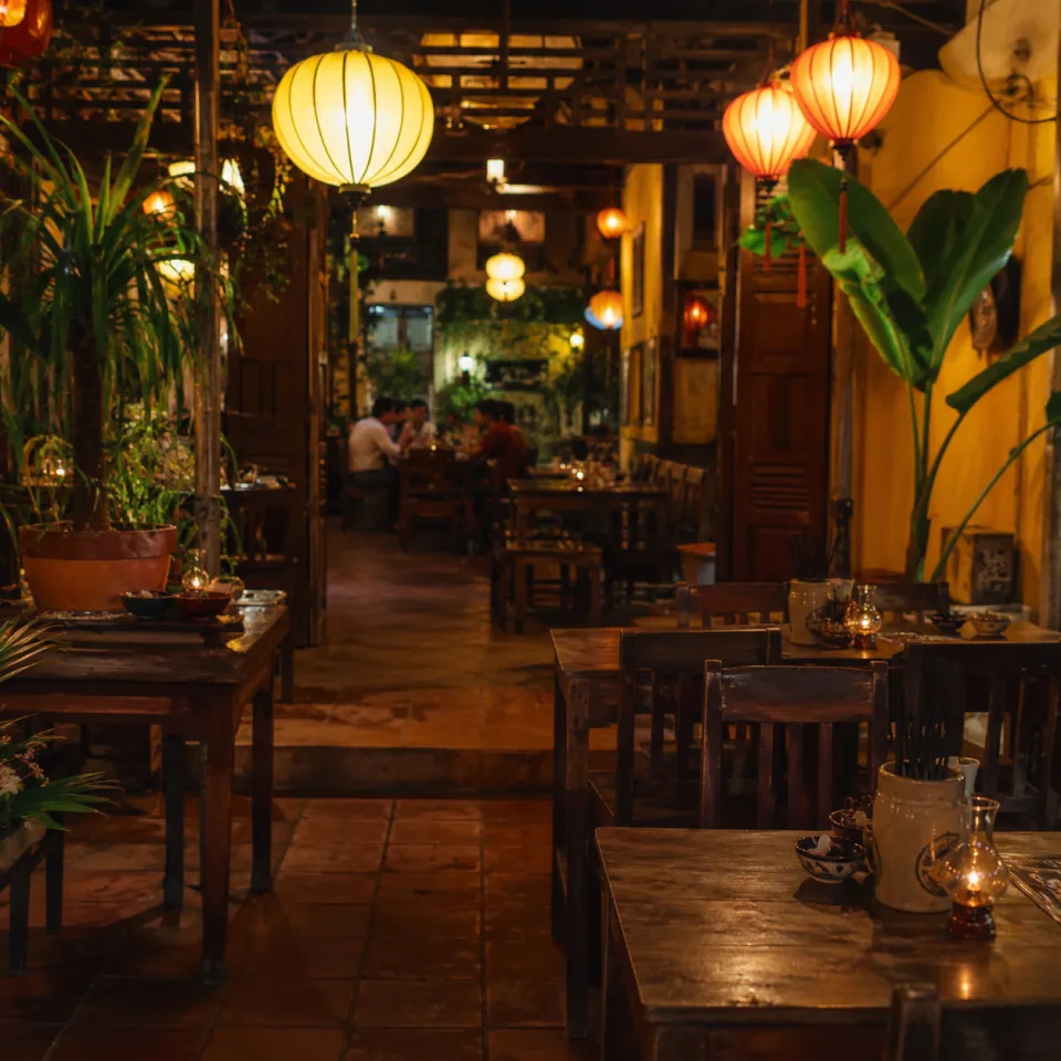 Cà phê pha tại quán